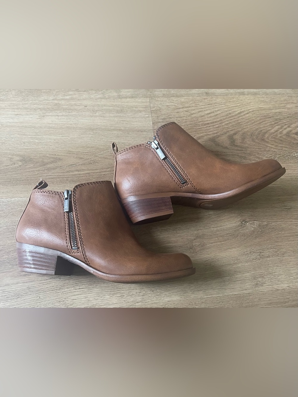 New Lucky Brand Tan Brown Leather Ankle Booties with Side Zip